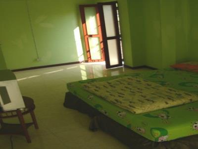 Kaset Guesthouse Bangkok Bagian luar foto